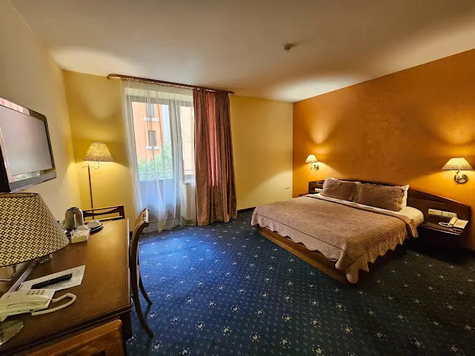Ararat Hotel